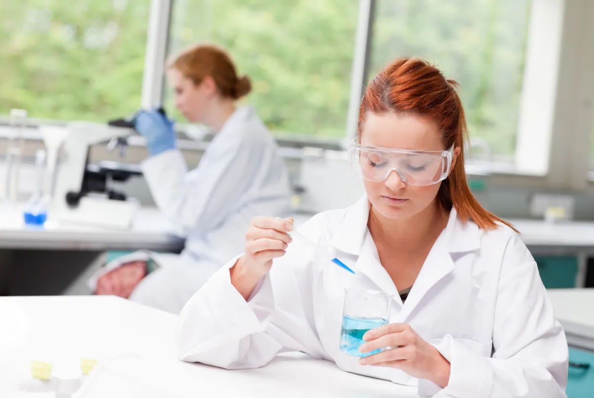 Salidas laborales de Química - empleos y sectores con más demanda